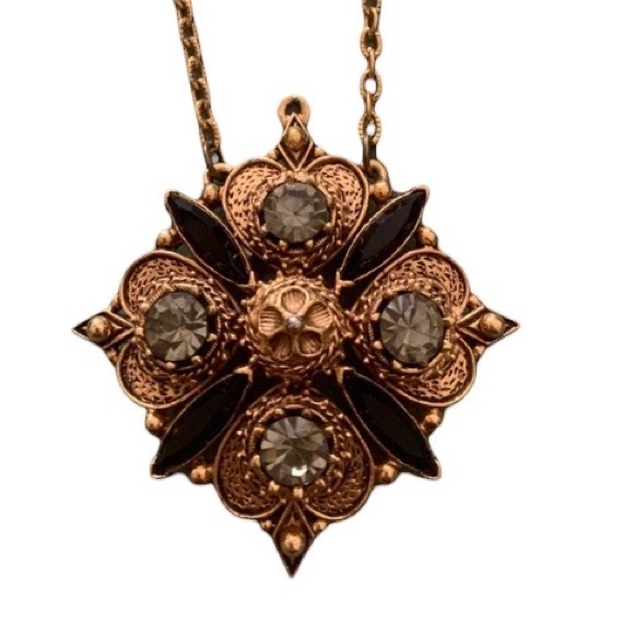 Florenza Vintage Estate Gray & Black Stone Gold Tone Ornate Designer Necklace - Picture 4 of 9